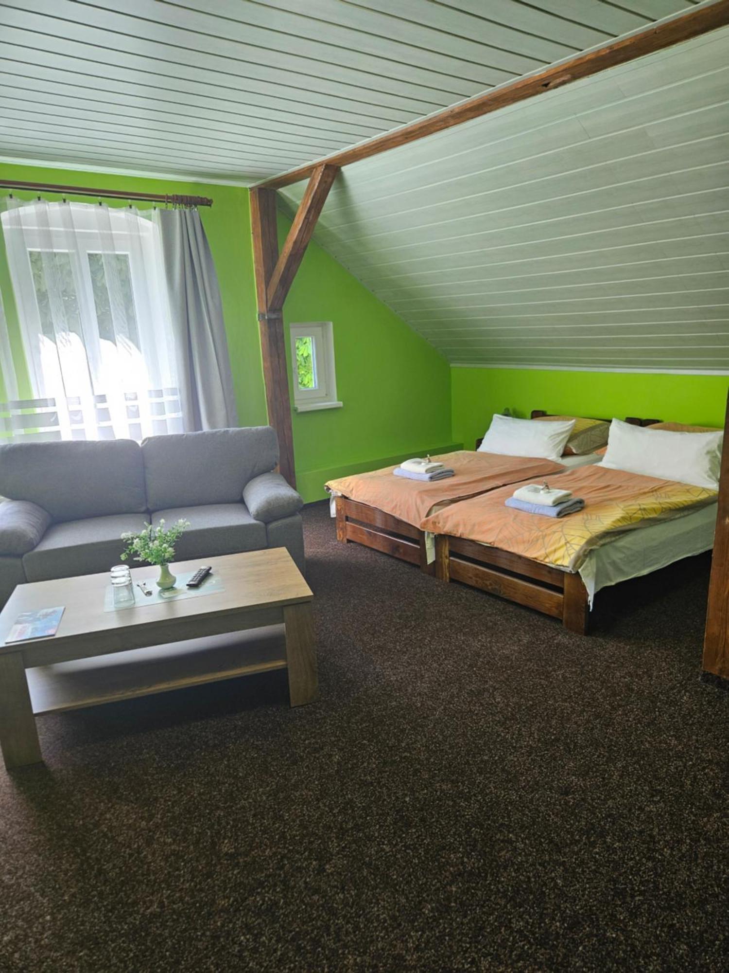 Guest House Pod Lesem Merklín Extérieur photo